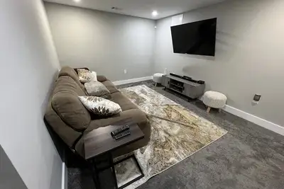 Georgia Peach Retreat, Unit B