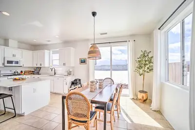 Image de Flagstaff-Area Family Home w/ Hot Tub & Patio