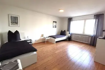 Image de Wz02 - 3 Zimmer Ferienwohnung in Wetzlar mit Balkon, 98qm, 3 Schlafzimmer, Max. 7 Personen