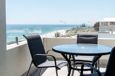 Image de Unit 11 · Cottesloe Beach View Apartments #11