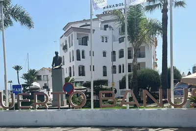 Image de Luxurious apartment in Puerto Banus Marbella