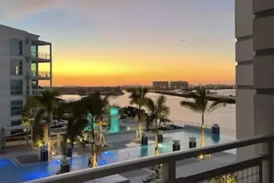 Image de View with a View Waterfront WiFi, Furnished, Beaches, New Modern