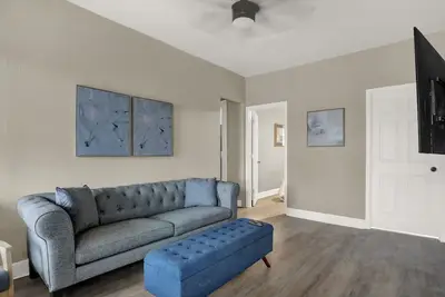 Image de The Kaya Unit 8 · Cozy 2 Bed Downtown-West #8