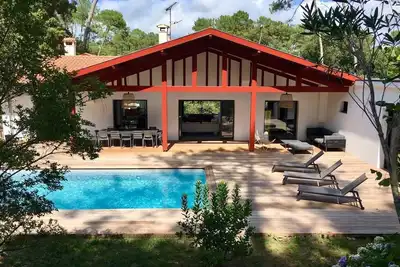 Image de Villa Hossegor, 290m2, 12 couchages, piscine