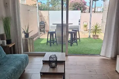 Image de 🇫🇷 🏡 Joli T2 avec terrasses –  Au cœur du village, Proche de la plage