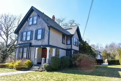 Image de Stately 4 bedroom home, less than a mile to Corporation Beach