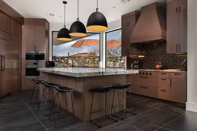 Image de Snow Canyon Luxury Home #9: Pool: Pickleball, Private Hot Tub.