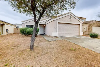 Image de Dog-friendly single-family home with enclosed backyard, W\/D, streaming & Ac