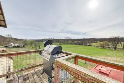 Image de Pet-Friendly Purdy Home w/ Horse Stables & Trails!