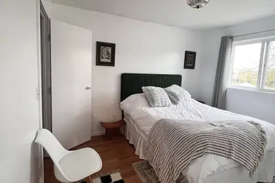 Image de Clean family home Pet friendly Central Anchorage close to Umed district & trails