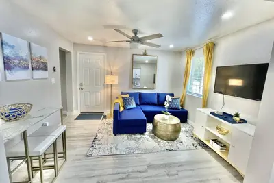 Image de Commuter's Dream #2 | 2br 1ba Condo | 8 min to Sf