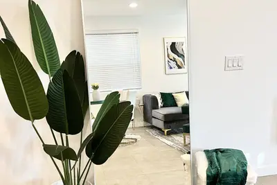 Cute & Comfy 5 Bedroom Phx Oasis