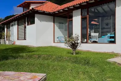 Image de Casa campestres con increíble vista a la Represa de Tominé