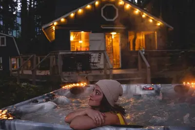 Image de Main · Amos Cabin - Iconic Riverfront Cabin