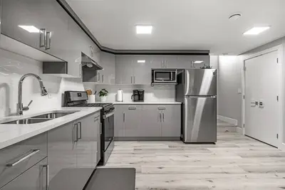 Image de New Hidden Gem Near Airport *Pets okay