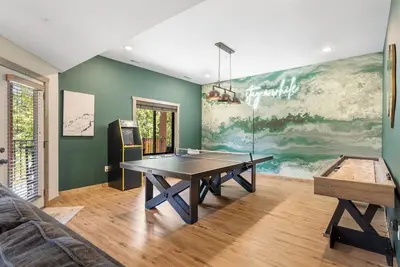 Image de Lake Front, Hot Tub, Boat Slip & Next to Sdc!