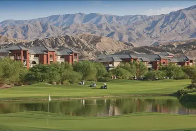 Image de Relaxing, beautiful resort minutes from Coachella!