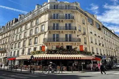 Image de Urban Oasis: Experience The Allure Of Saint-Germain-Des-PRÉS - Rue Notre Dame