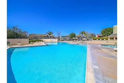 Image de Across the street from Disney/Pool/Free Parking
