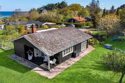 Image de Belle maison à Føllenslev avec WiFi