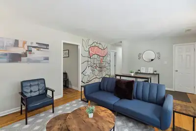 3br Home+OfficeStandingDesk - 8min-> Downtown