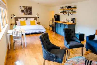 Image de Conifer Guest Suit with Mountain View’s!
