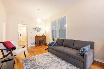 Image de Cozy two bedroom close to Wrigley Field