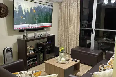 Image de “Sea View Apartment: Near Airport. Air, C. Free Parking. ”