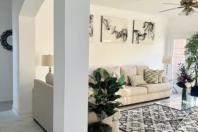 Image de Look No Further - 3br, 2ba Single Family