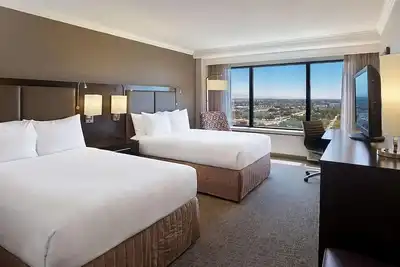 Image de Experience Milpitas! Pets Allowed, w/ Gym | Near The Great Mall of the Bay Area