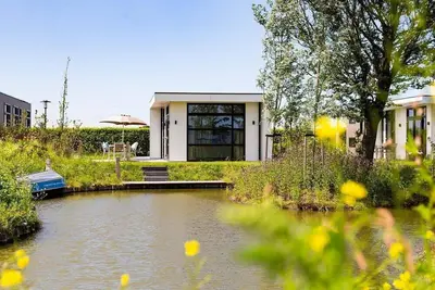 Image de âś“ Module Special at Park Westerkogge âś“ Holiday home for 6 people âś“ Located in Berkhout (North Holland) âś“ Waterfront holiday resort âś“ Book directly at the resort