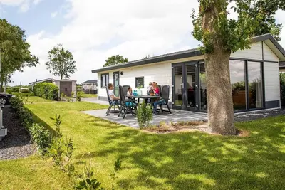 Image de âś“ Parel at Park Westerkogge âś“ Holiday home for 5 people âś“ Located in Berkhout (North Holland) âś“ Waterfront holiday resort âś“ Book directly at the resort