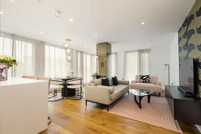 Image de Apartment 107 - A premium stay that sleeps 4 guests  in 2 bedrooms