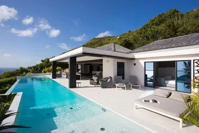 Image de Rose Dog 4br in Dévé by Personal Villas - A Modern Brand New Villa