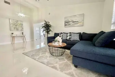 Image de Stylish 3/2 getaway! Near Theme Parks!