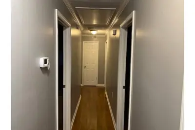 Image de Comfortable 4 Bedroom home with free parking