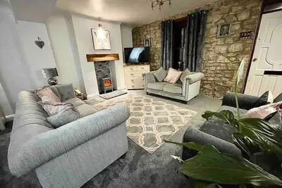 Image de A Superb Size Cottage By The Canal