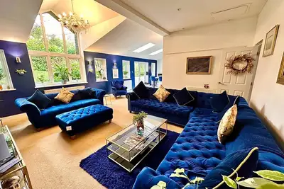 Image de Exec Detached, Hot Tub, Cinema Room, Pool Table