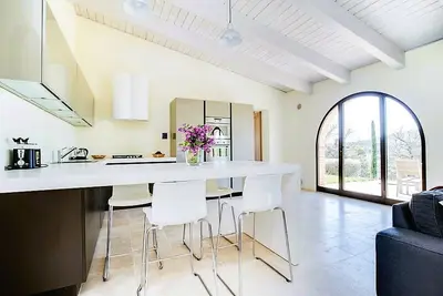 Image de Luxury 2 Rooms Apt. Basil in Siena Resort