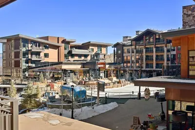 Image de Ski in/ski out 2br in the heart of Snowmass Village at Capitol Peak w/ hot tub!