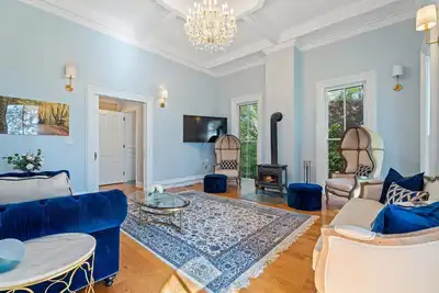 Image de Stunner close to Cornell, Cortland, Finger Lakes! Spread out on 3 acres!