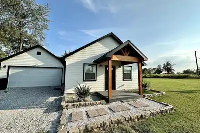 Image de Cozy Luxury Cottage in Country with Fireplace & Hot Tub