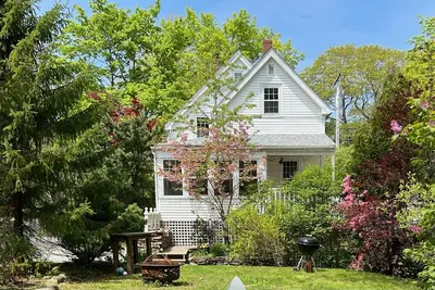 Image de Renovated, Cozy 1920 Camden Village Home on Pearl St. with Air Conditioning!