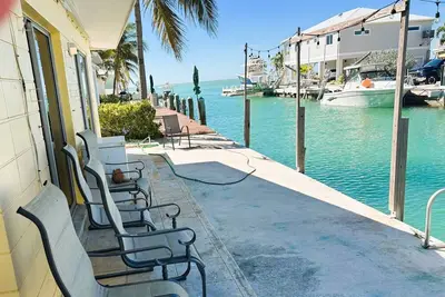 Yellow Fin  Ocean front Breeze- M#11