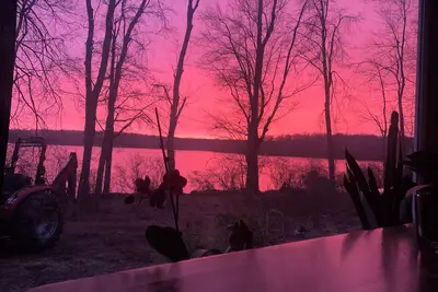 Image de Lakefront Stone Cottage