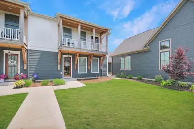 Image de Blue Dog Landing | 3 Bed, 3. 5 Bath