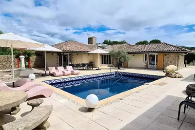 Image de Villa 5 pièces 8 personnes Climatisé avec piscine****