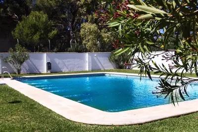 Image de With pool and terrace in La Atalaya