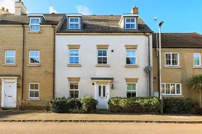 Image de Maxwell Gardens: beautiful home with parking