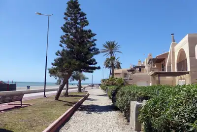 Image de Bel appartement de 2 chambres avec piscine